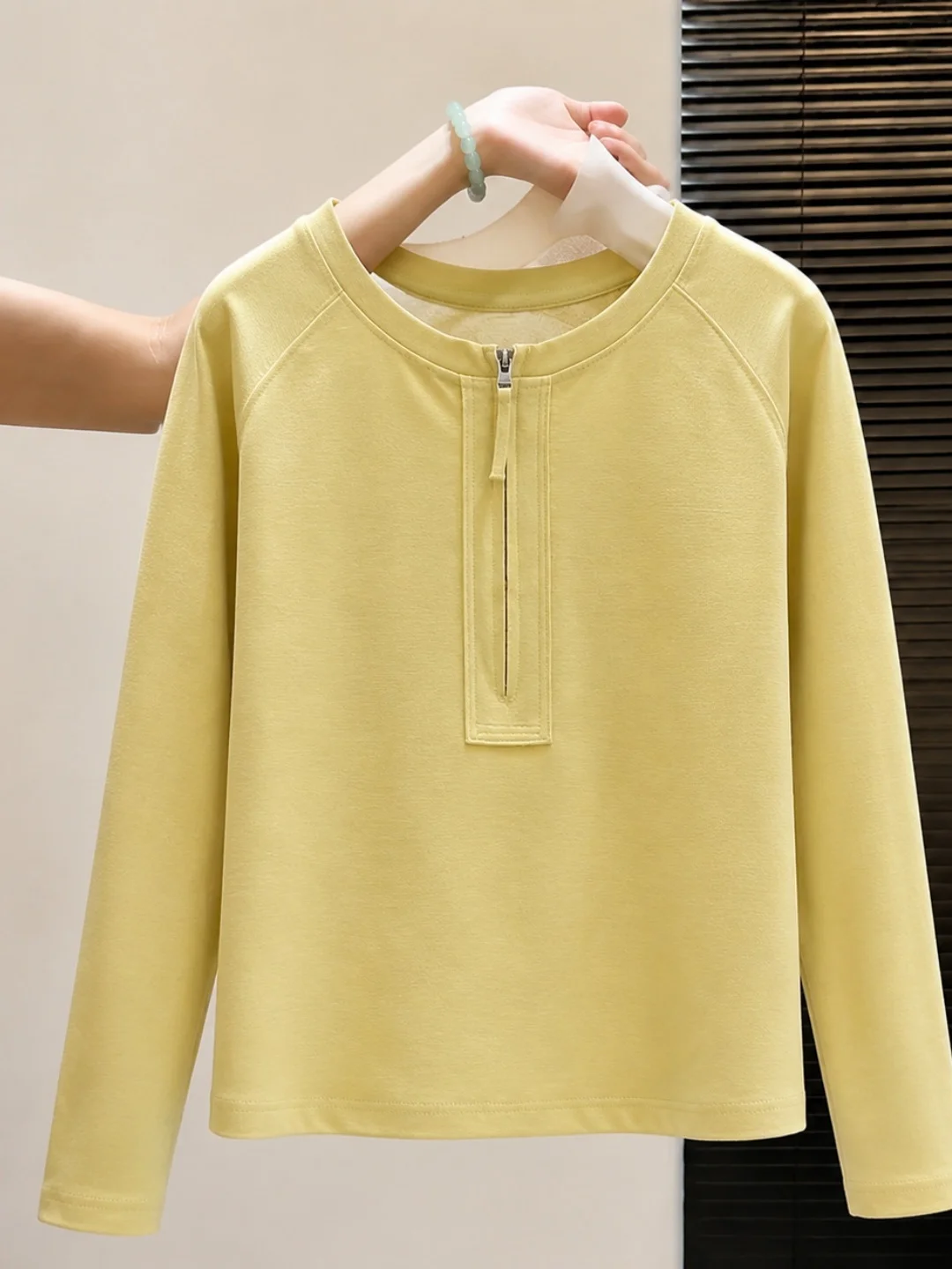 Fall 2026 Casual Long Sleeve Zipper T-Shirt Slim Fit Korean Style Versatile Anti-Aging Design Sense Commute Style Pure Color