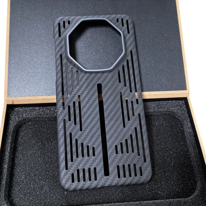 Applicable to Huawei Mate60RS Extraordinary Master M50RS mobile phone case 40RS carbon fiber lightweight fall proof