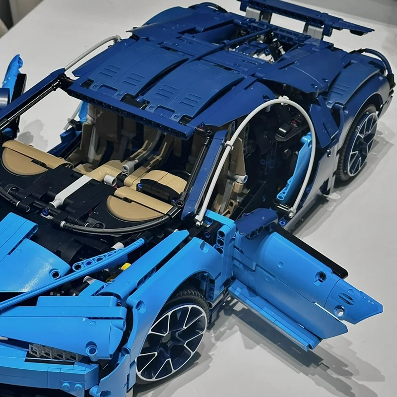 Thumbnail 4 - #16 Scale Models Sale