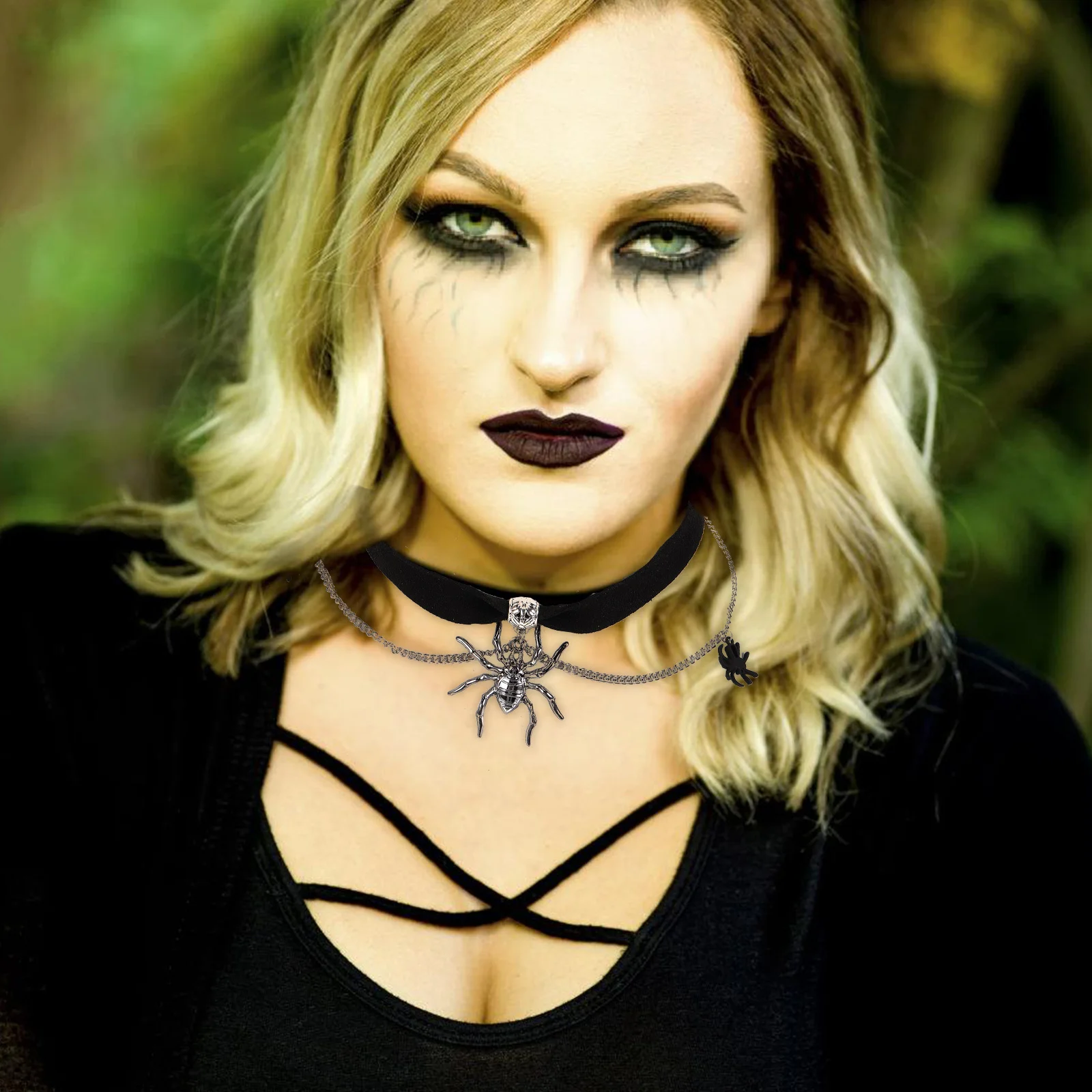 

Halloween Spider Necklace Choker for Women Unique Black Gothic Style Party Wear Trendy Choker Necklace Women Girls Masquerade