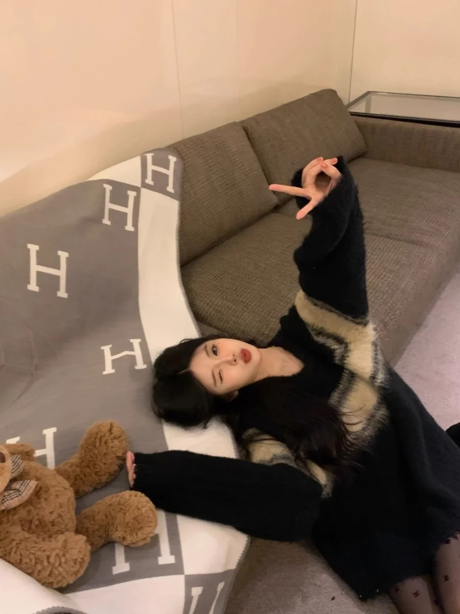 부드럽고 아늑한 한국 스타일 레이지 스웨터 여성용 가을 겨울 루즈핏 빈티지 스트라이프 니트 탑 편안한 로우 라운드넥 긴팔