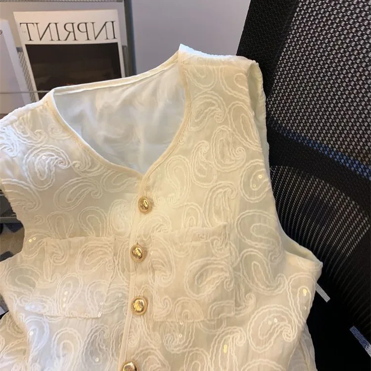 Small Floral-style Sequin Embroidered Vest Shirt for Women Summer Style Unique and Super Beautiful Three-dimensional Petal