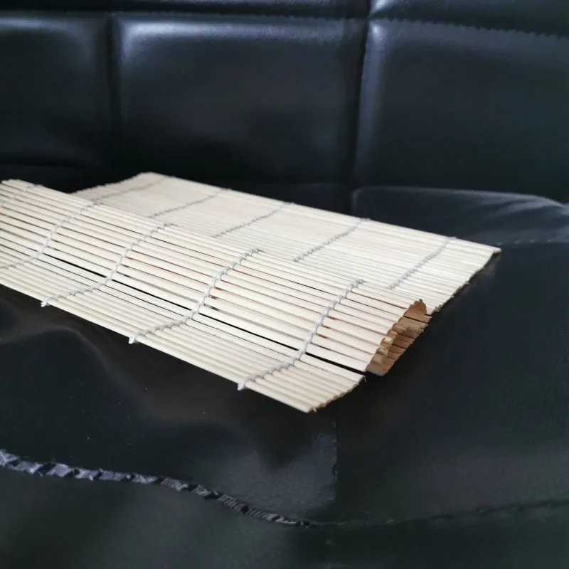 1Pcs Sushi Vorhang Roll Matte Sushi Löffel DIY Onigiri Reis Roller Küche Gadgets Kochen Zubehör Bambus Sushi Maker Werkzeuge