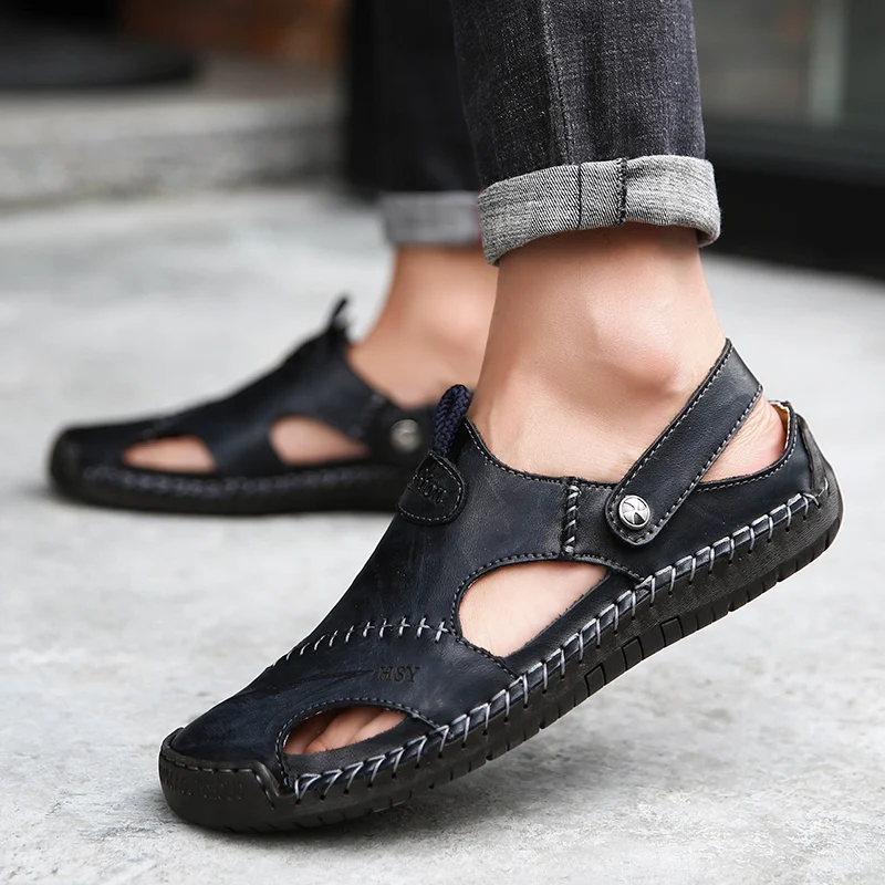 

Summer New Outdoor Bag Toe Sandals Handmade Mens Soft Sole Breathable Leather Shoes Man Fashionable Beach Slippers Walking Shoes