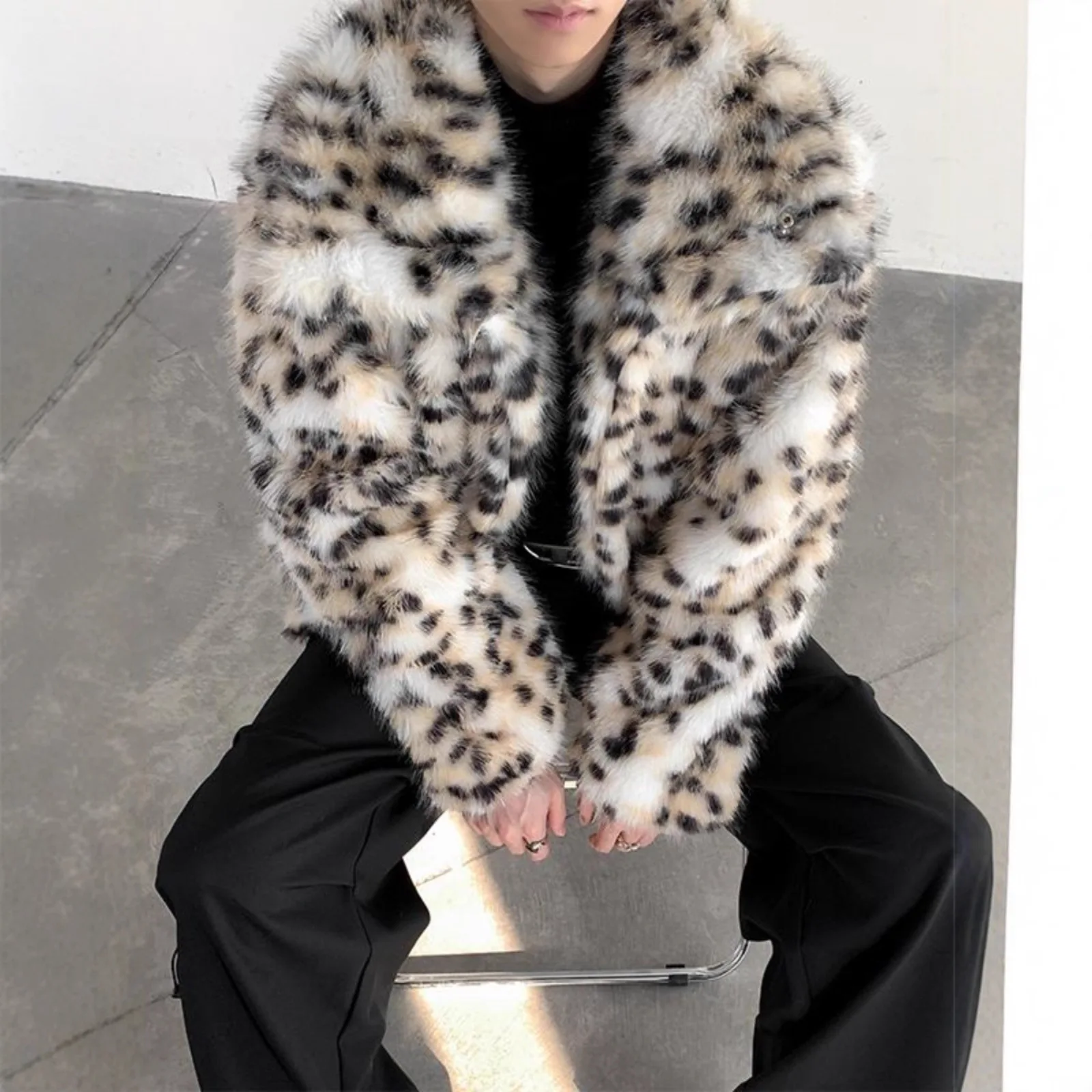 Men's Fashion Luruxy Leopard Faux Fur Jacket High Street Elegant Fur Coat For Male 2025 Winter Thick Warm Outerwear Overcoat