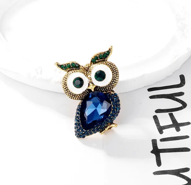 Fashion big eyed owl brooch animal brooch simple coat accessory