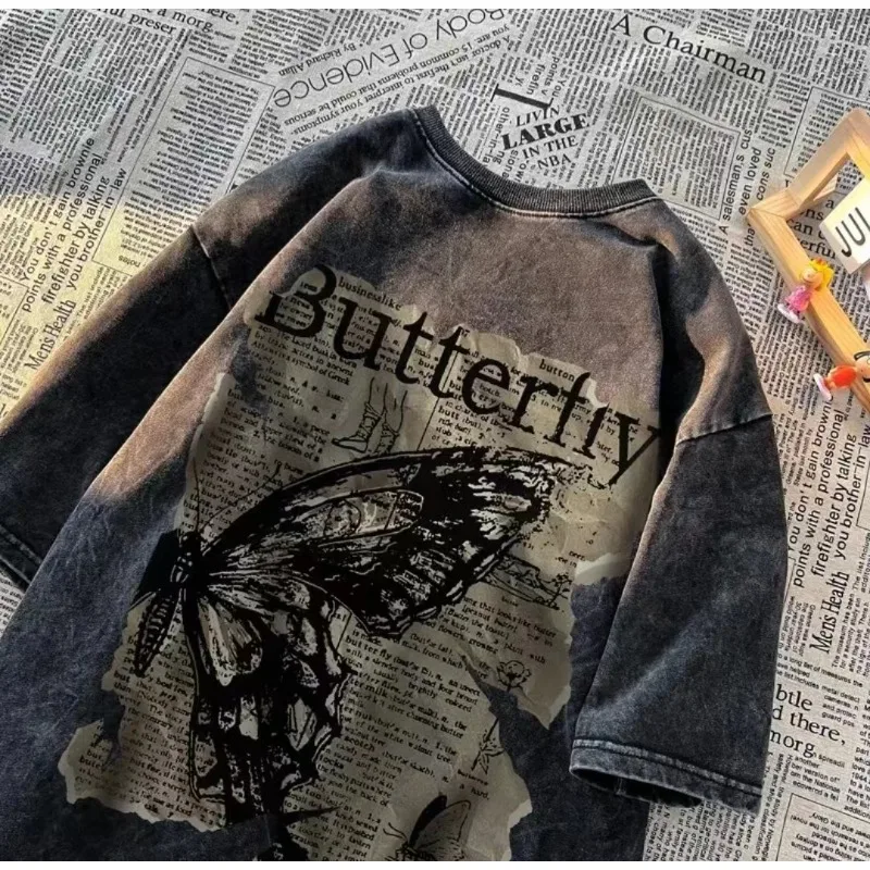 Camiseta Vintage Negra Lavada con Estampado de Mariposas, Estilo Y2K, con Gráfico de Letras 'Butterfly', Camiseta Holgada Informal de Manga Corta