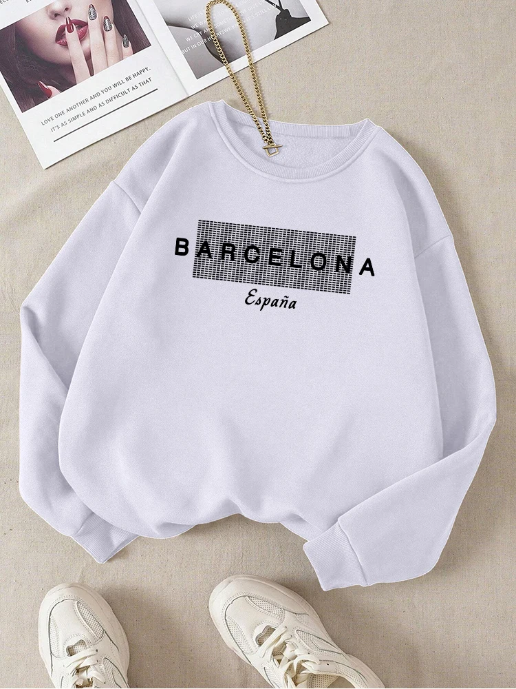 Barcelona Espana Print  Sweatshirt Women Hip Hop Street  Comfortable Fashion Soft Round Neck Pullover Autumn Fleece Warm Clothes