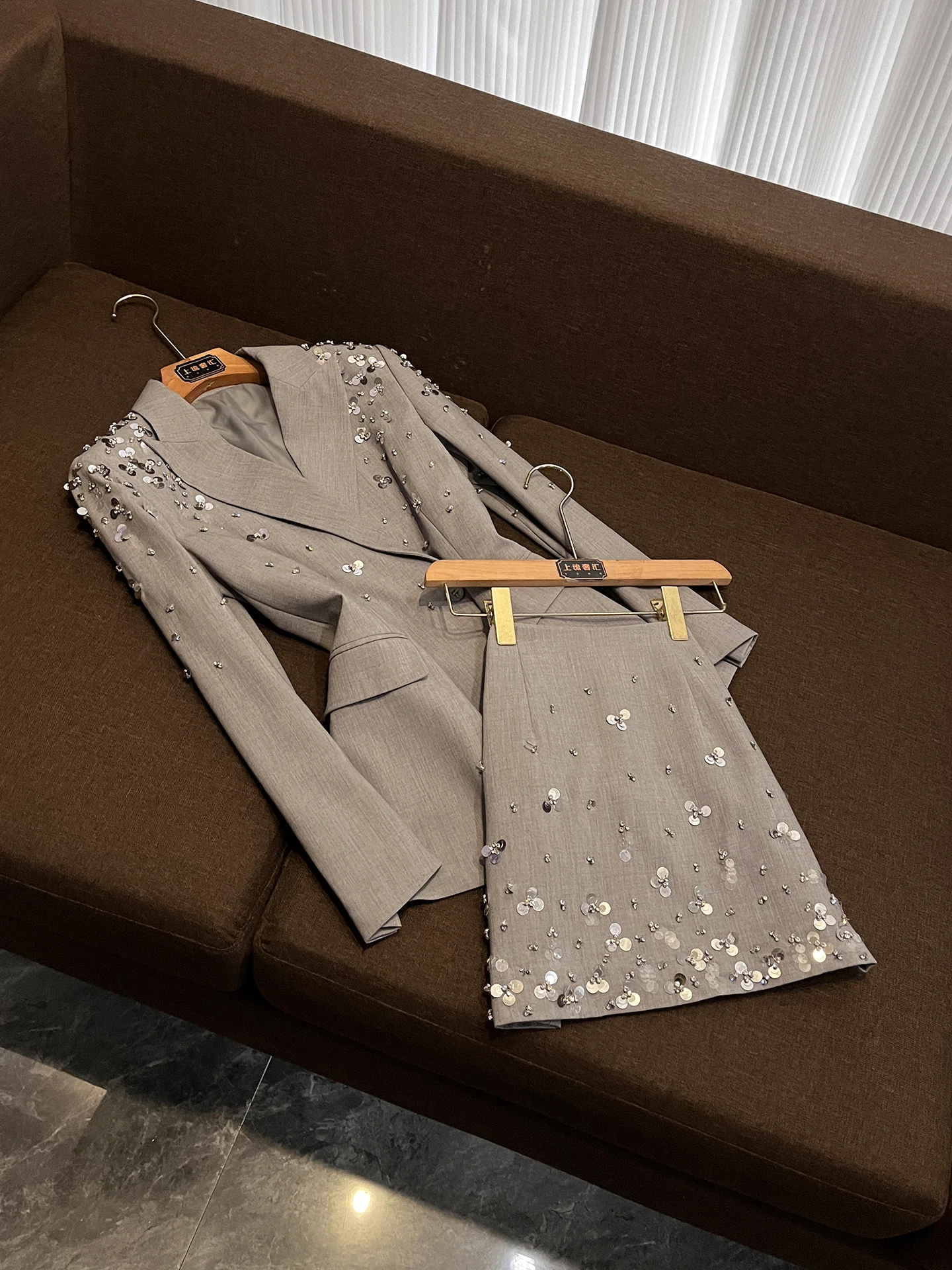 

Glittering Heavyweight Women's Suit Set ey Two-Piece Faionable Evening Sle Ele Skirt Breathable Medium Thin Au...