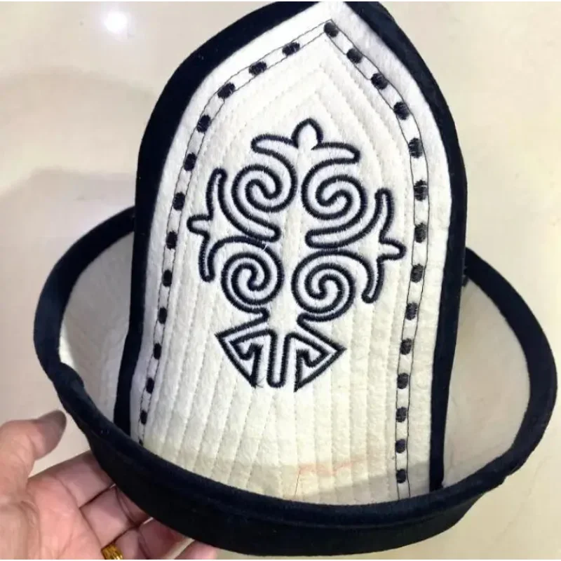 중국 키르기즈 민족 키르기즈 남성 모자 댄스