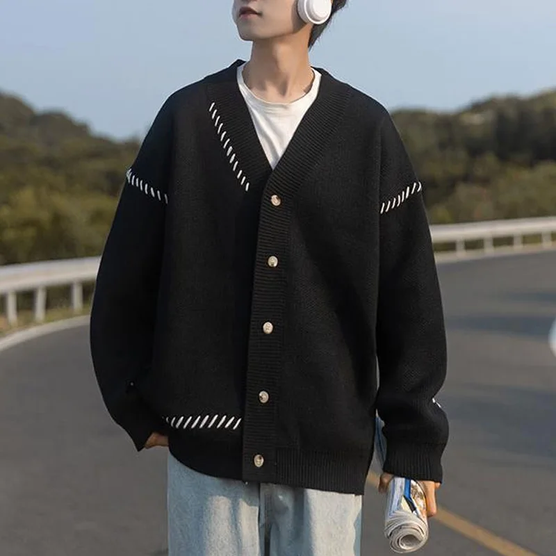 

2023 New Autumn and Winter Fashion Trend Handsome Open Thread Splice Casual Loose Lazy Style High Grade Couple Sweater Coat