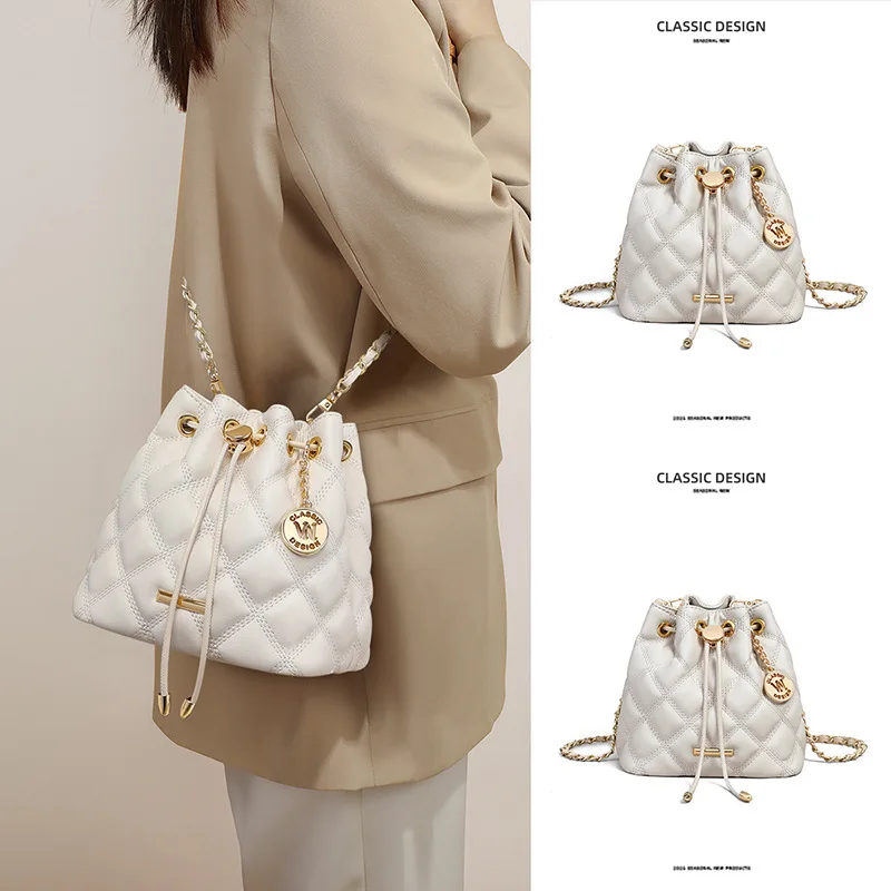 

Women's Buet Bag 2025 New Autumn Genuine Leather Diamond Chain Crossbody Bag Small Handbag Satchel Box Bag