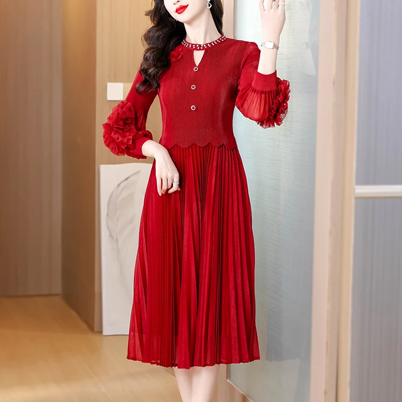 Sukienka plisowana Miyake Jesień 2025, wyszczuplająca, elegancka, w stylu \"lazy vacation\", uniwersalna, wygodna, z miękkiej tkaniny z bogatym haftem.