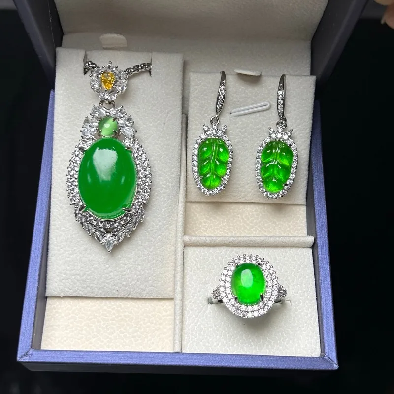 

New Natural High-ice Quartzite Jade Green Three-piece Fashion Jewelry