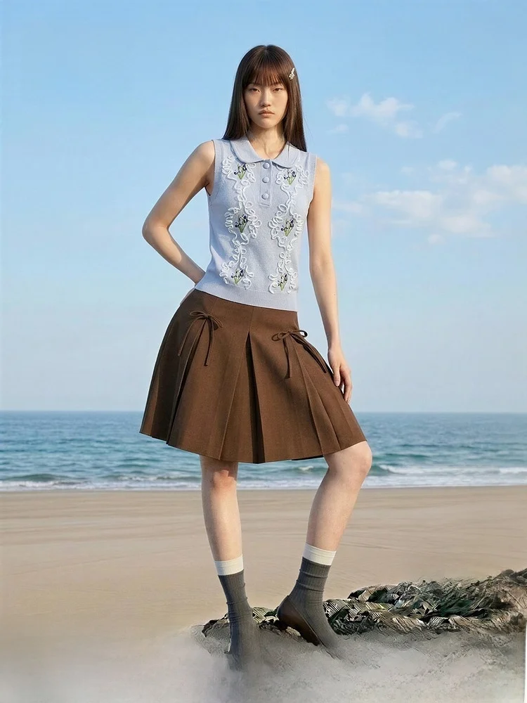 

H&M Women's Knitted Vest Summer New Style Soft Embroidered Decorative Flowers Casual Style Cotton Blend Comfortable Fit