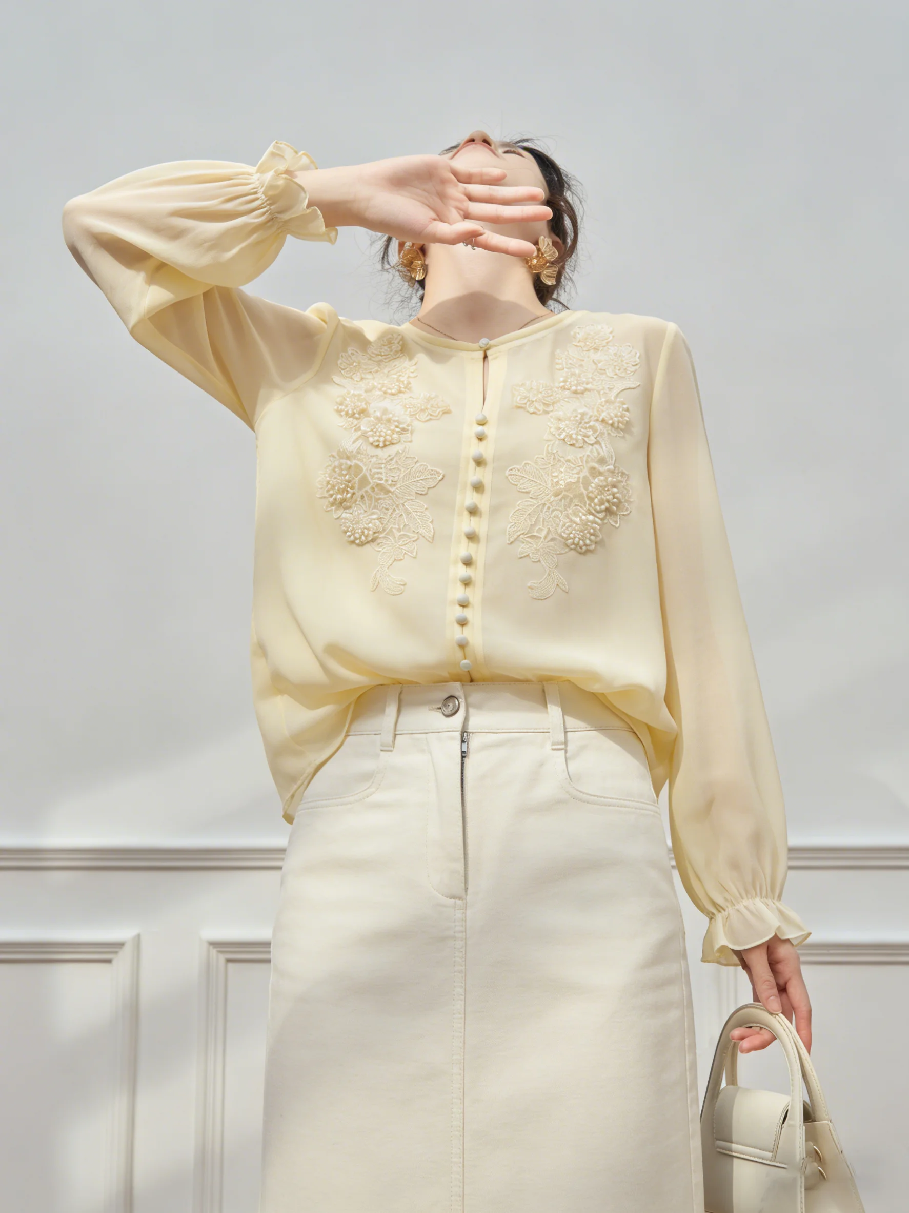 

Yellow Embroidered Top Half Skirt Summer Set 2026 New Style Popular Women's High Waist Loose Fit Shirt Casual Style