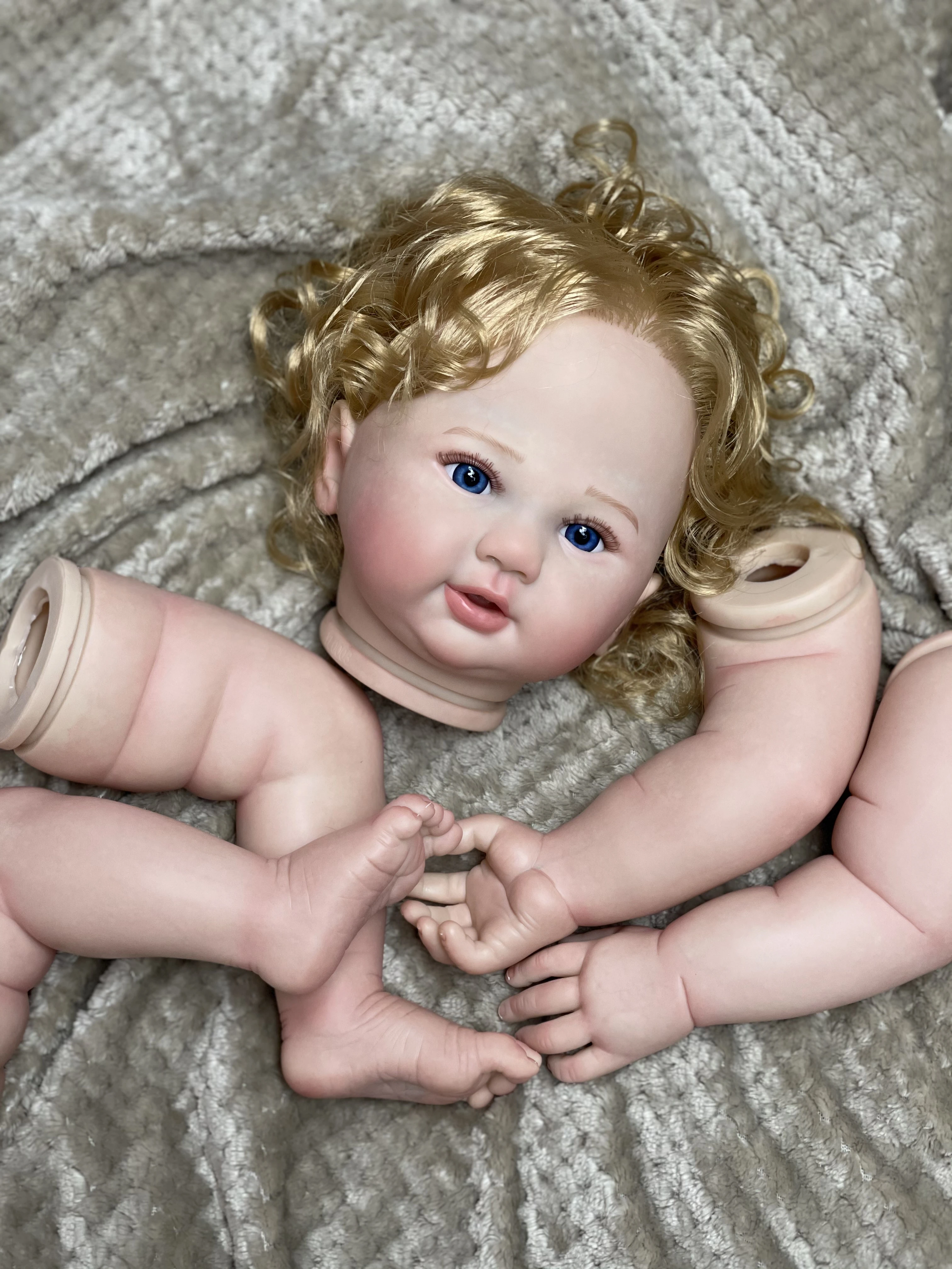 28Inch Romee Reborn Doll Kits Big Baby Painted/Unpainted Soft Vinyl Kits Newborn Baby Doll Kit Part Bebe Reborn Kits Sin Pintar