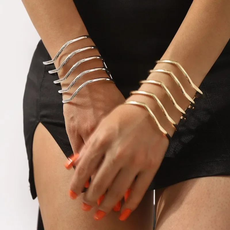 سوار معدني مبالغ فيه، سوار مخطط مخصص مفتوح على الوجهين، سوار معدني عصري، سوار.