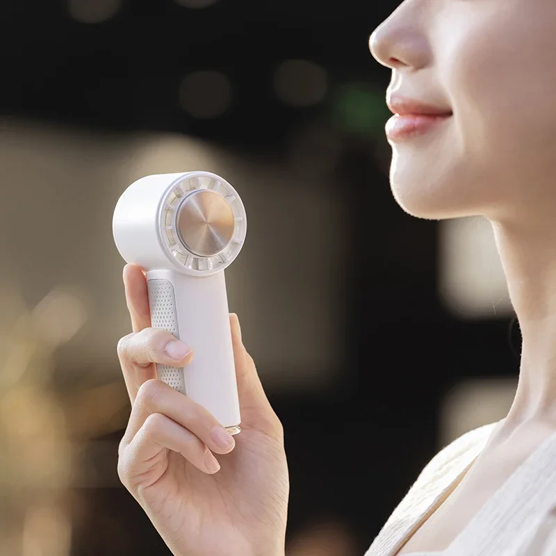 مكيف هواء صغير مبرد هواء محمول USB قابل لإعادة الشحن 2000 مللي أمبير في الساعة مروحة يدوية مكيف هواء صغير للتخييم في الهواء الطلق