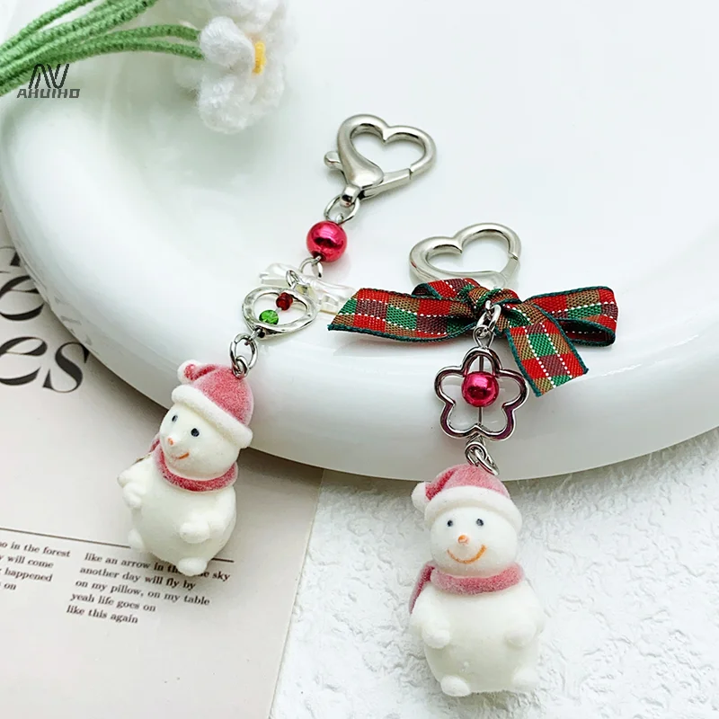 Creative Cute Flocking Snowman Keychain Pendant Fashion Funny Doll Keyring Exquisite Backpack Decoration Accessories Gifts