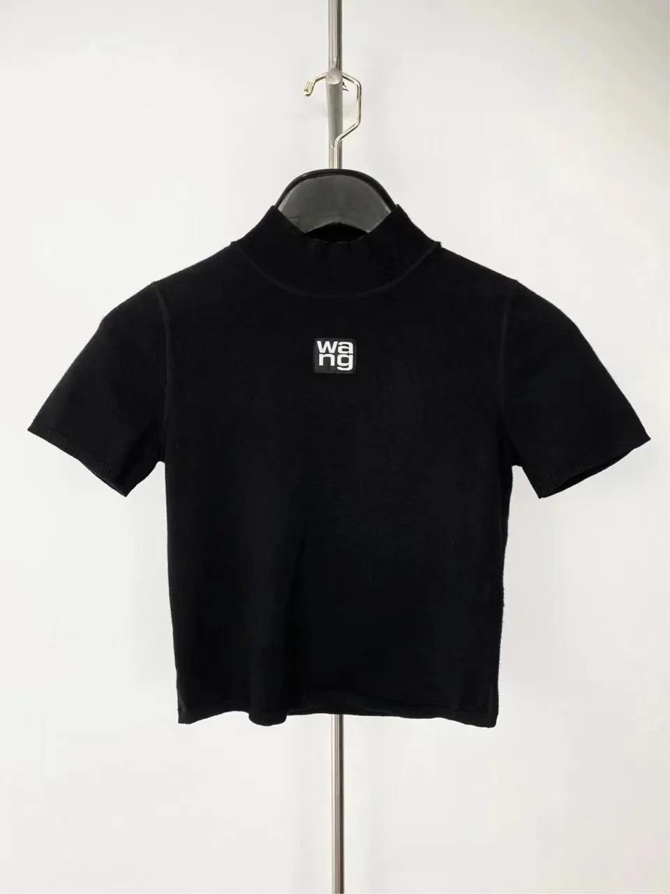 Spring 2025 New Sle Knitted ort Sve T-irt Letter Print f High Collar Slim Fit Pure Desire Sle Cotton Blend Top