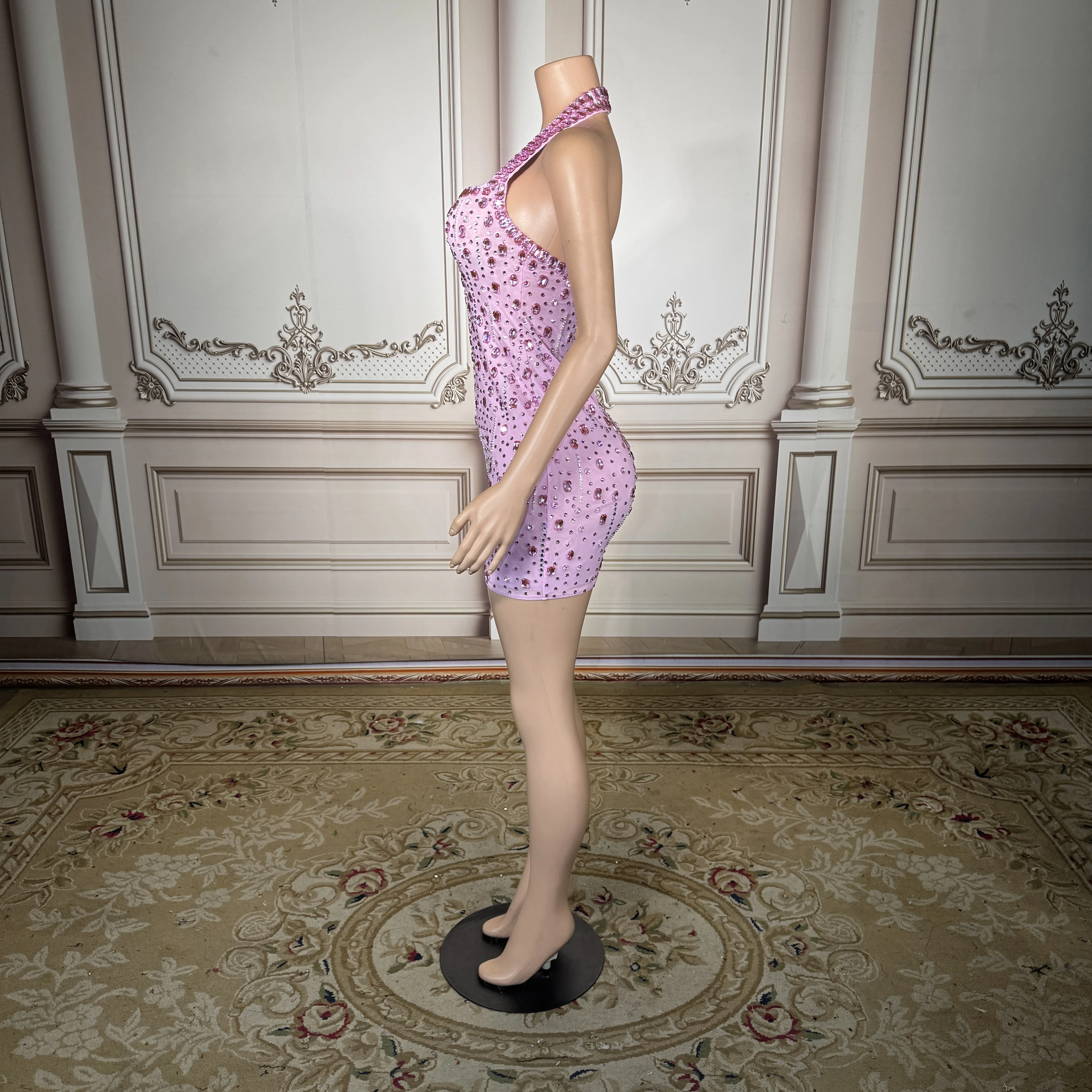 

ZD Luxury Pink Rhinestone Mini Dress Sexy Halter Neck Backless Party Outfit Sparkling Crystal Birthday Gown Elegant Bodycon