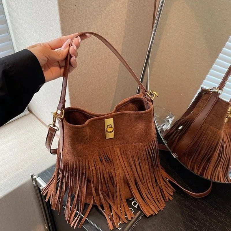 

Модная минималистичная роскошная сумка для подгузников для женщин, сумка через плечо, винтажная кожаная сумка-тоут, большая вместимость, дизайнерский логотип с надписью