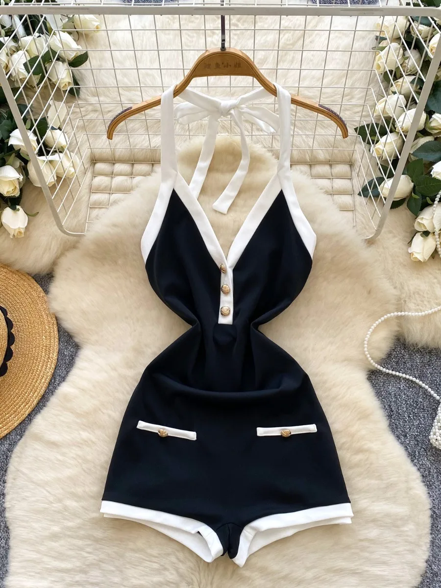 

Foamlina Trendy Colorblock Metal Buckle Halter Bodysuit Outfit 2025 Summer New European Sexy Fashion Shorts Jumpsuit Romper