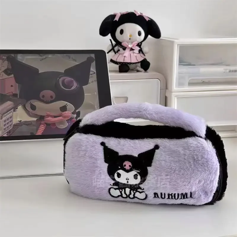 Sanrio Hello Kitty astuccio portatile in peluche simpatico cartone animato Anime Kuromi bambino borsa cosmetica di grande capacità forniture