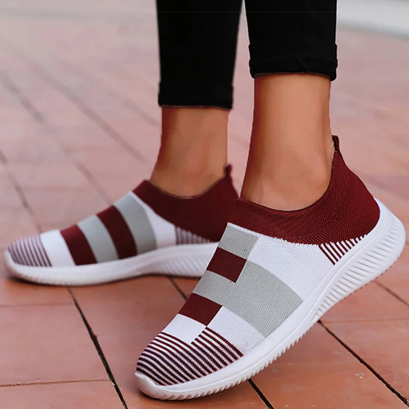 Sneaker da donna Colore misto Mesh Sneakers Scarpe da donna Casual Zapatillas De Mujer Calzature slip-on Scarpe piatte da donna vulcanizzate