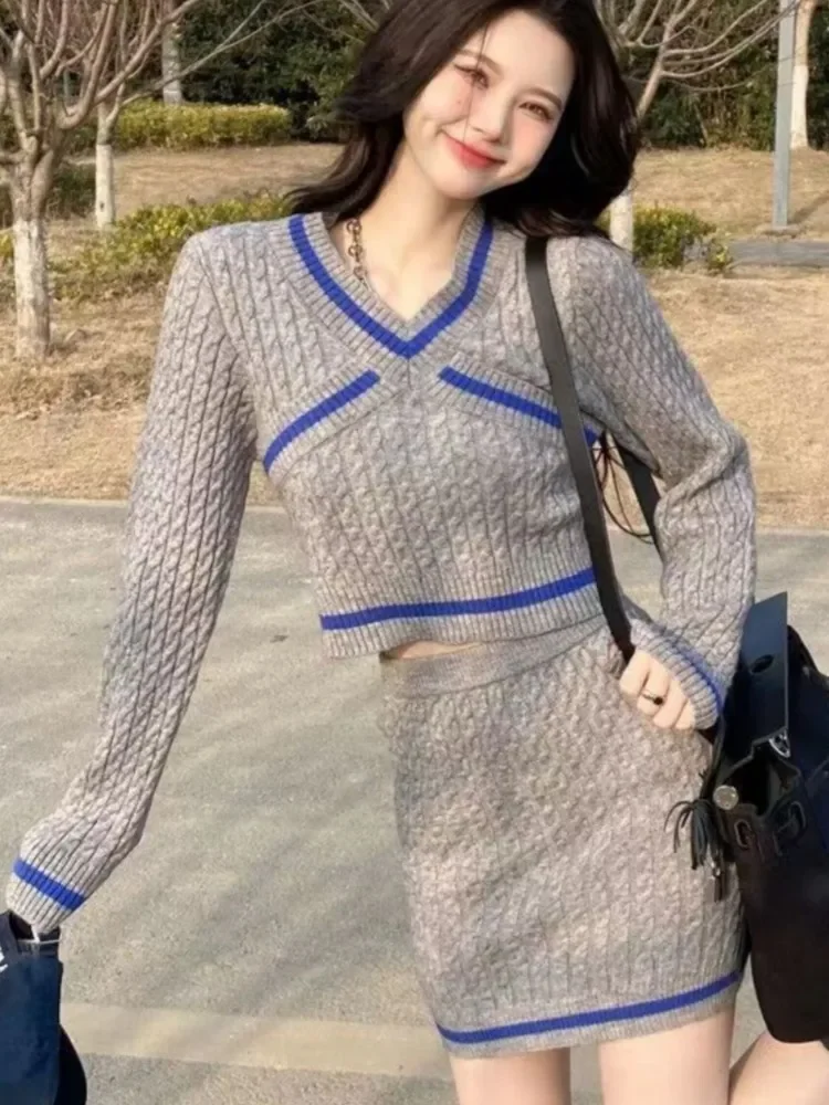 

Elegant Knitted Two-piece Skirt Set Women Long Sleeve V-neck Short Top Mini Skirt Autumn Y2K Slim Outfits Korean Fashion Outfits