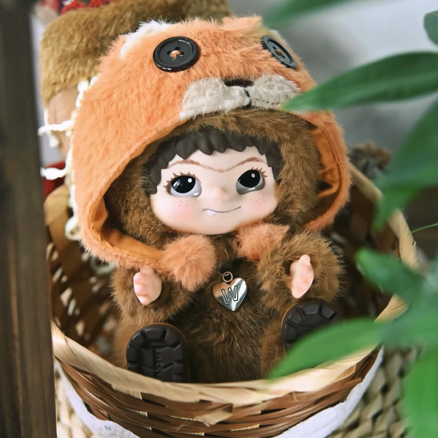 

6pcWakuku fuzzy in fashion fun party with box cute wakuku figure action box mystery cute doll bag pendant doll surprise gift toy