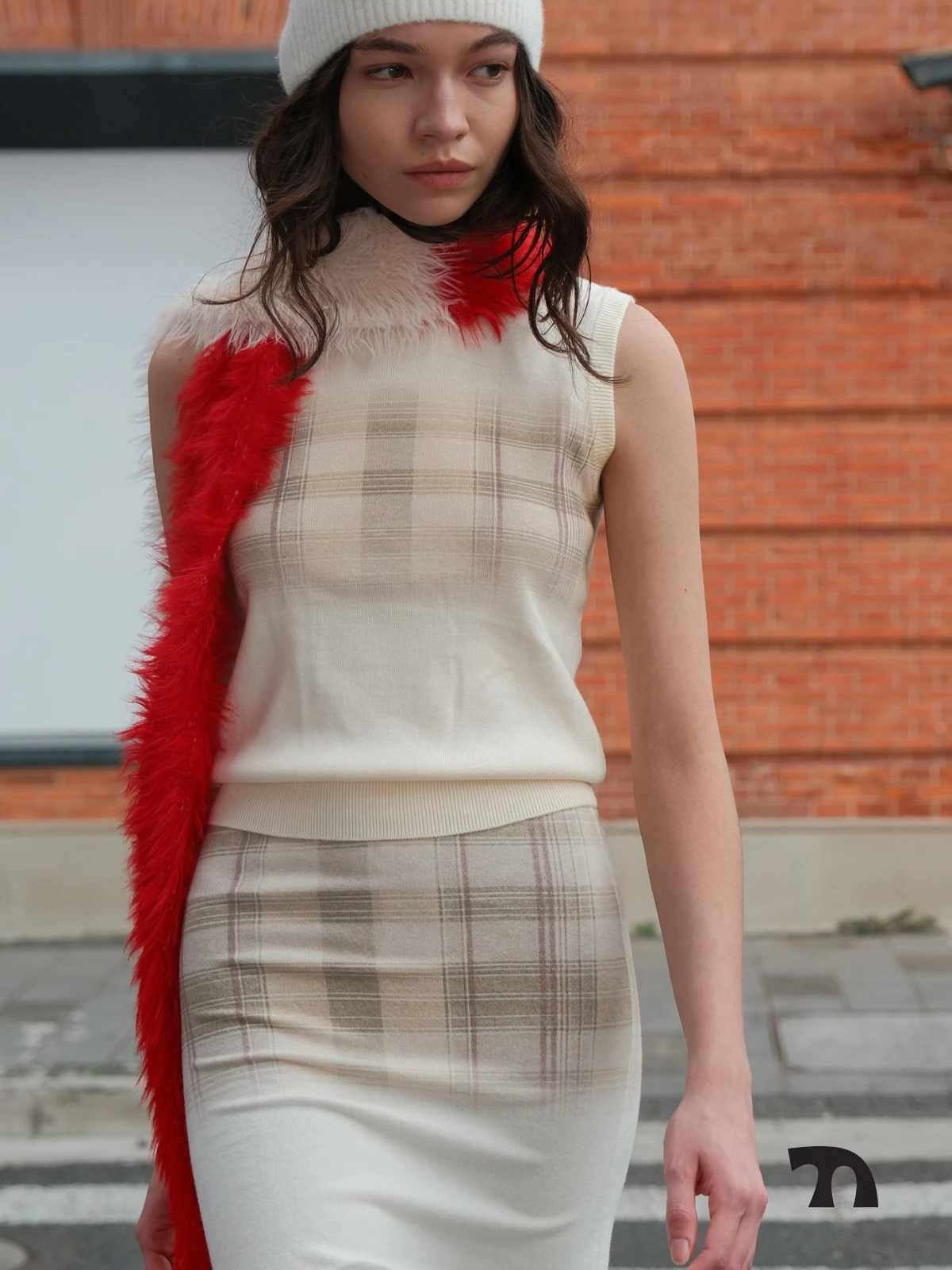 

THINGN adient Plaid Print Knitted Vest Women's Faion Autumn Regular Thin Slim Fit Wool Blend Regenerated Cellulos...