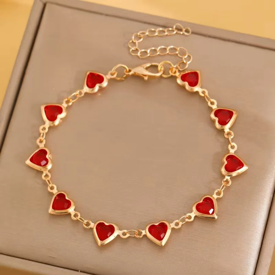 1Pc Exquisite and Elegant Red Heart Bracelet, Charming Artificial Crystal Bracelet, Casual and Versatile Women’s Daily Party Jewelry, Valentine’s Day or Mother’s Day Gift (No Box) --- (Number of Hearts Random)