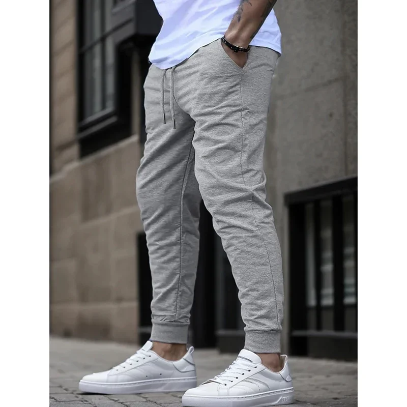 Pantaloni da jogging estivi da uomo ideali per la corsa Fitness Pantaloni sportivi traspiranti per l'allenamento Pantaloni casual alla moda