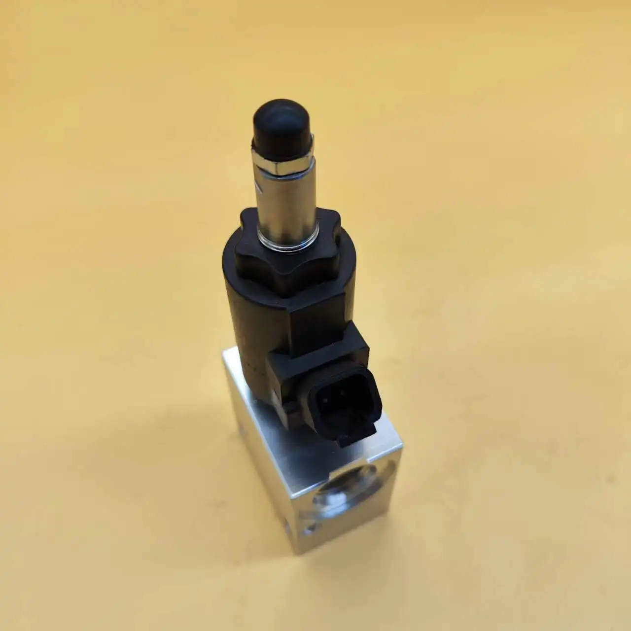 HYDRAULIC FAN MOTOR SOLENOID VALVE 14616529 14616530 FOR EXCAVATOR EC290BLC EC360BLC EC460BLC  EC480DL