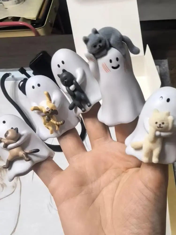 Spot 52TOYS Ghost Behold My Cat Series Blind Box Luminous Effect Mystery Box Model Samochodu Ozdoba Dekoracyjna Mini Figurka Zabawne Prezenty — 2