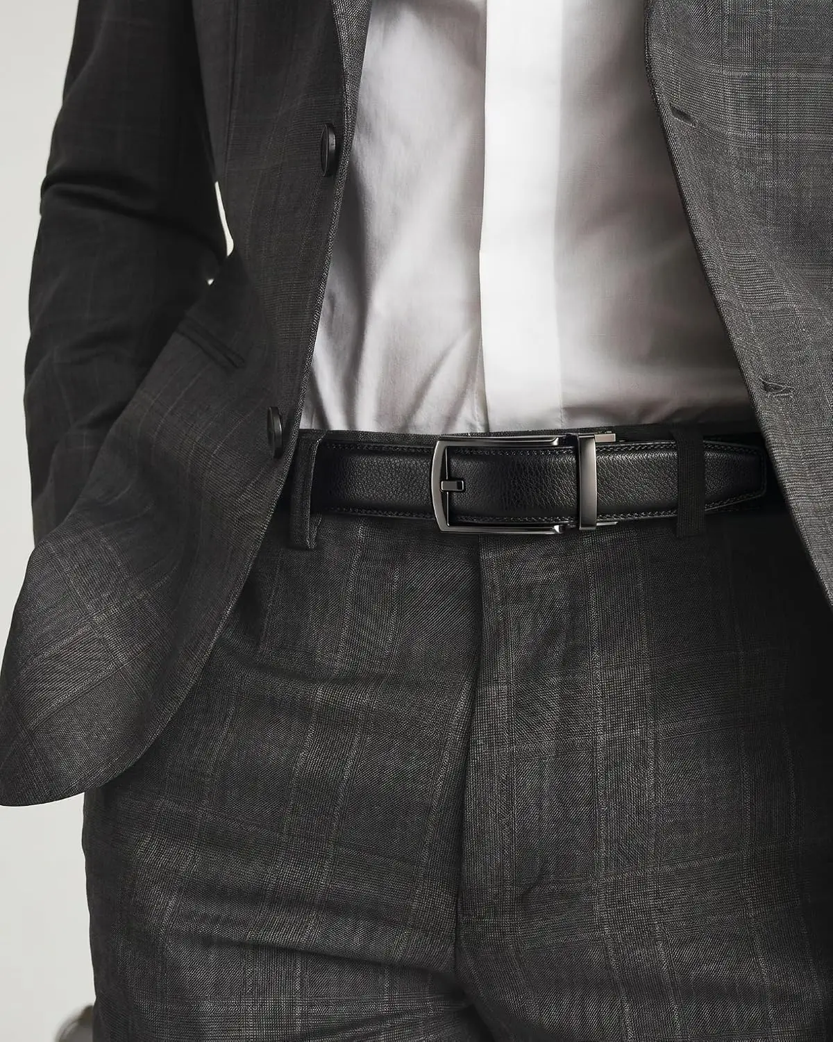 Men's waist belt, leather belt, comfortable fit, scratch resistant buckle, paired with formal shoes, formal suit