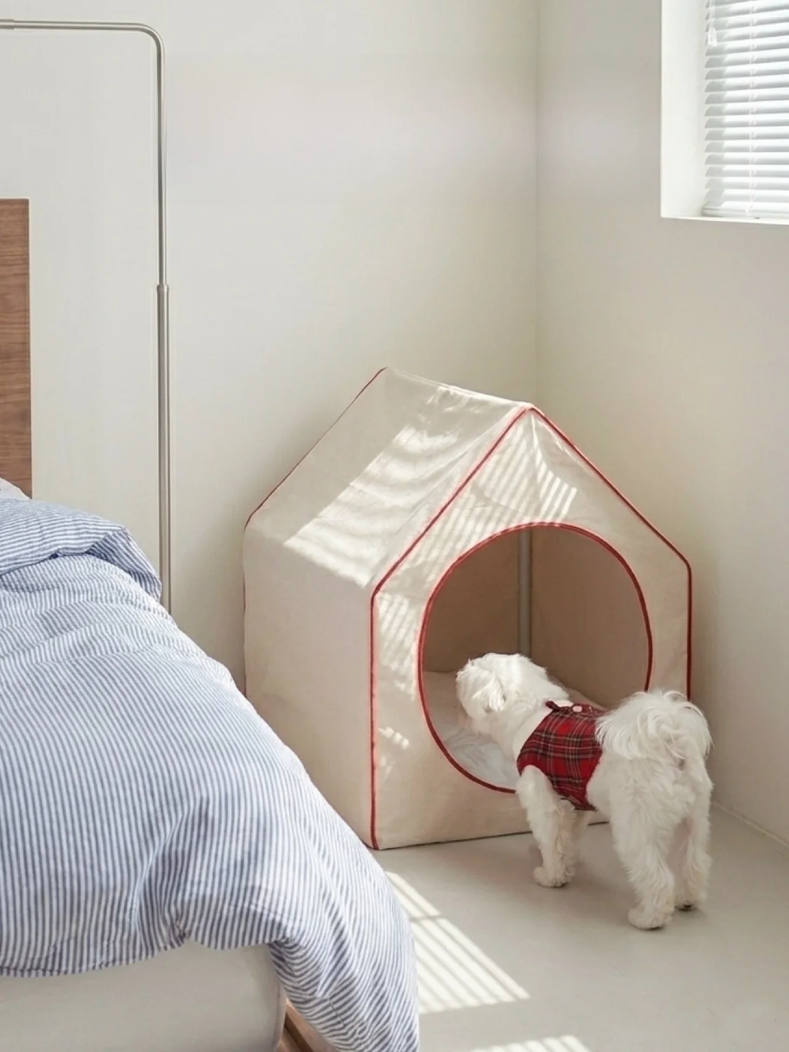 Ocute Korean Style Detachable Washable Pet Nest  Dog Bed Quilted Fabric Canvas Roof Shape Single Layer Breathable Design