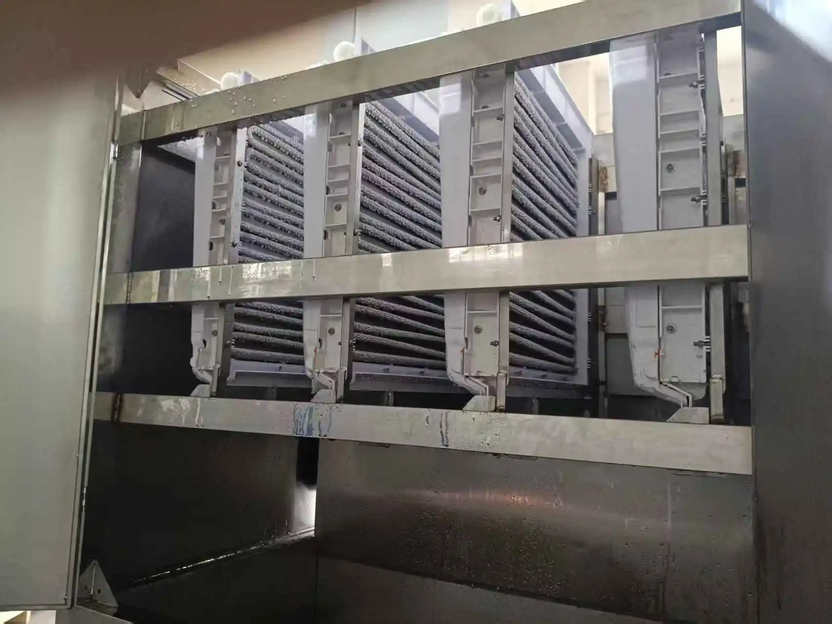 1Ton/24h Industrial Cube Ice Machine Water Cooled With PLC & Copeland Compressor For Food Processing Plant