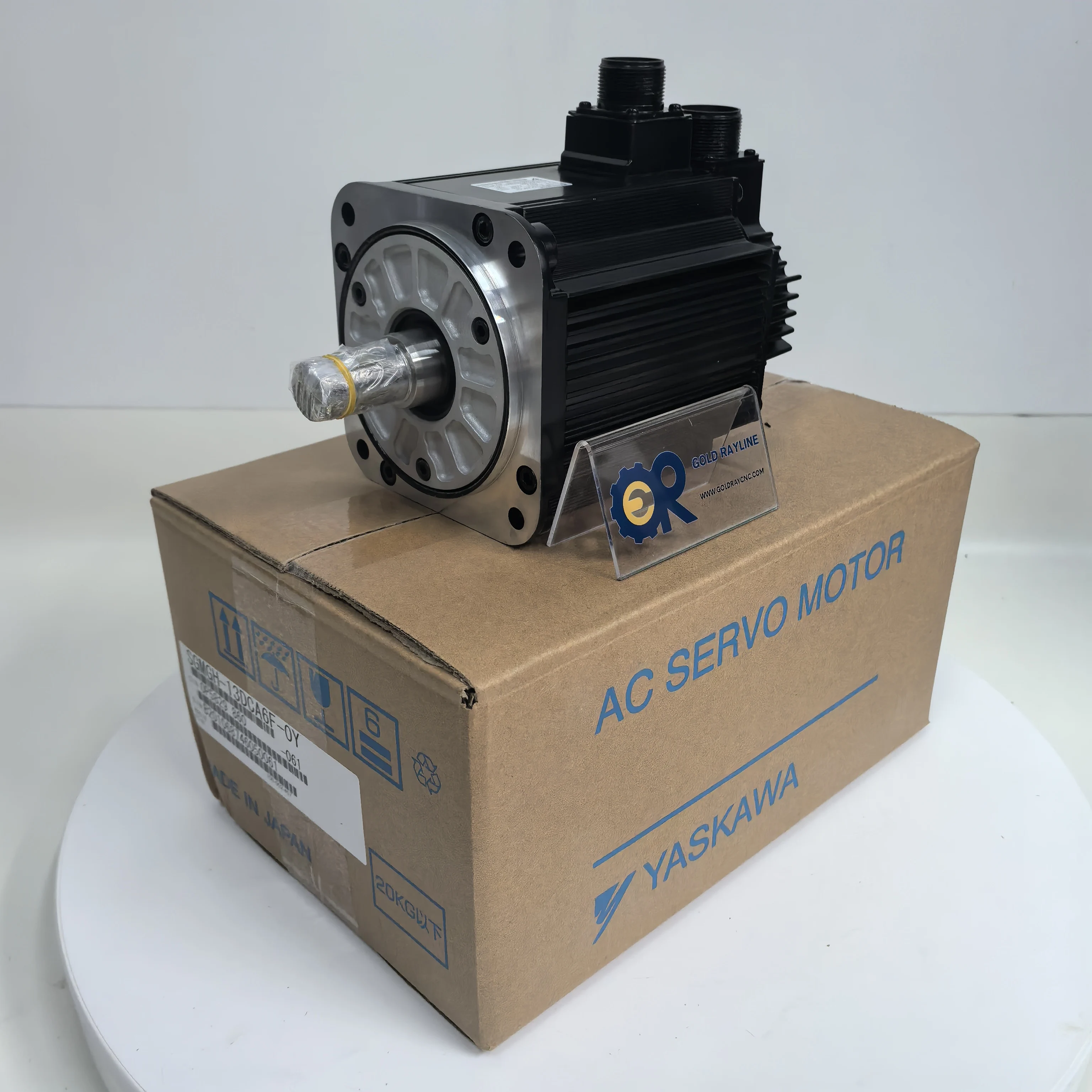 Servo motor Yaskawa SGMGH-13DCA6F-OY novo em estoque envio rápido