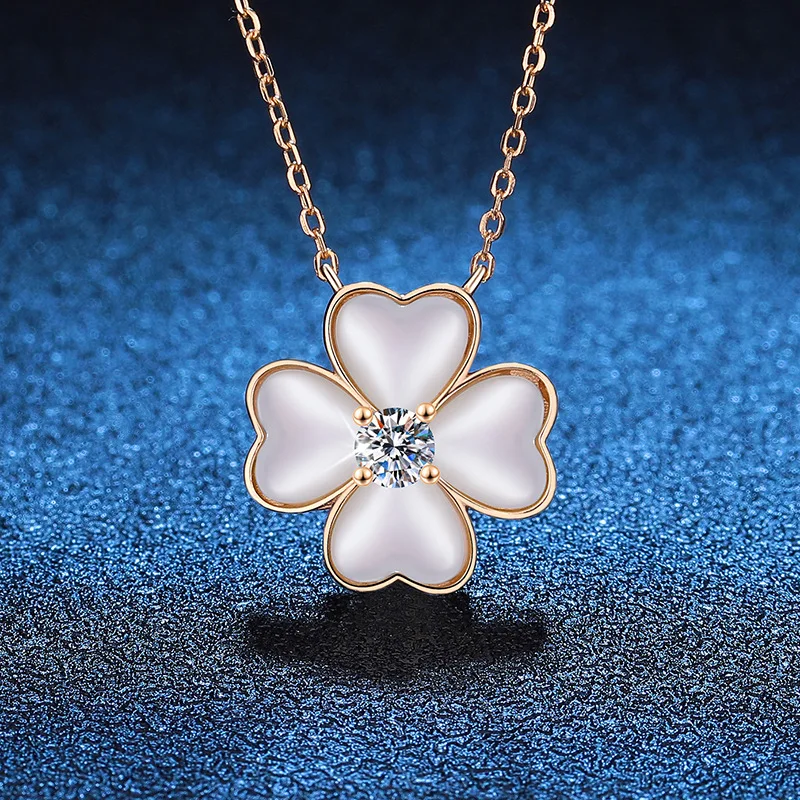 

New Platinum PT950 18K Gold Necklace Women's Moissanite Pendant Natural White Mother of Pearl Lucky Clover Light Luxury Necklace