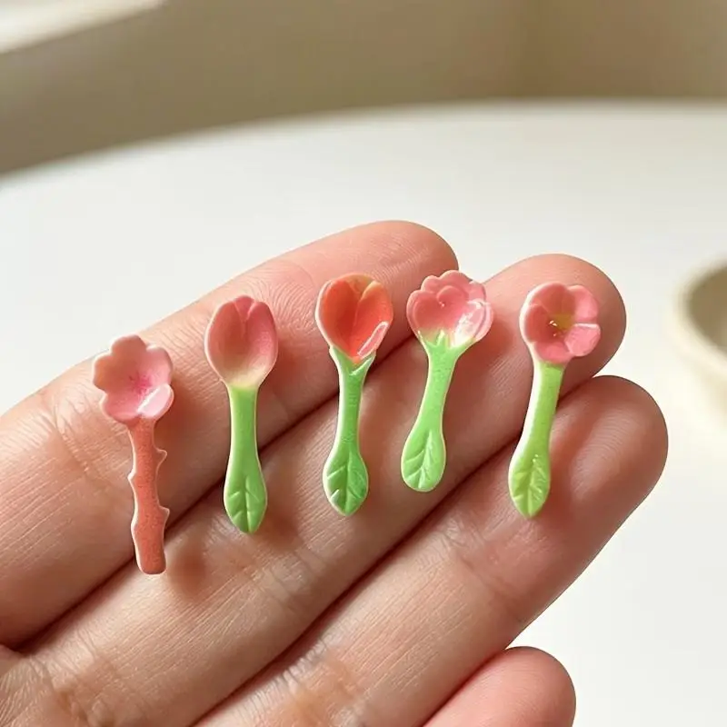 Lot de 10/20/30 mini-cuillères simulées, mignonnes, en résine, en forme de fleur, pour scènes miniatures, décoration de coques de téléphone DIY et colle crème