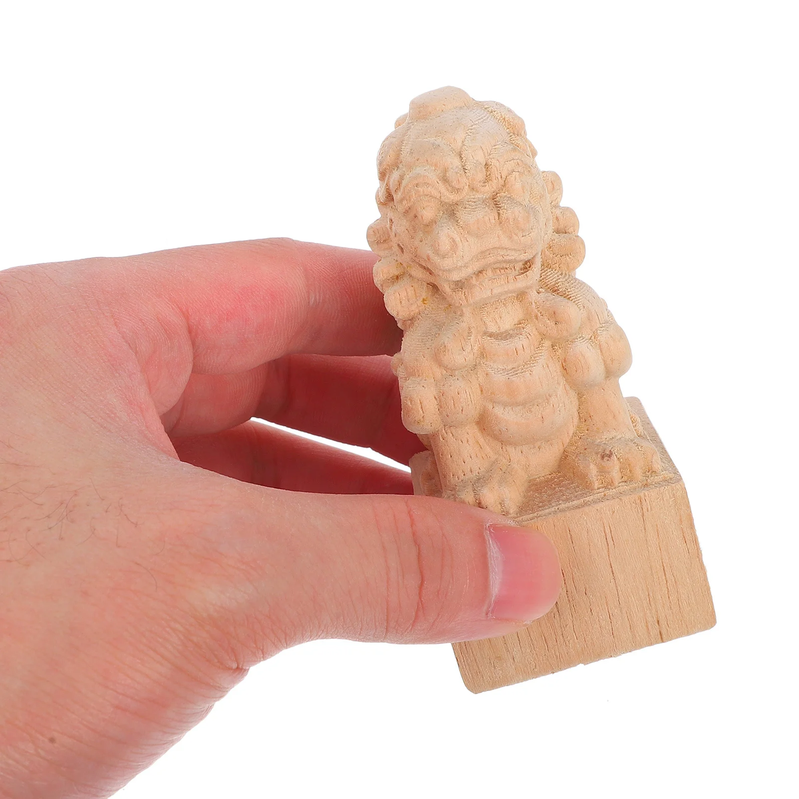 

2Pcs Ornate Wooden Finials Carved Lion Head Post Caps for Fence Staircase Decoration Indoor Outdoor Wood Post Accessories