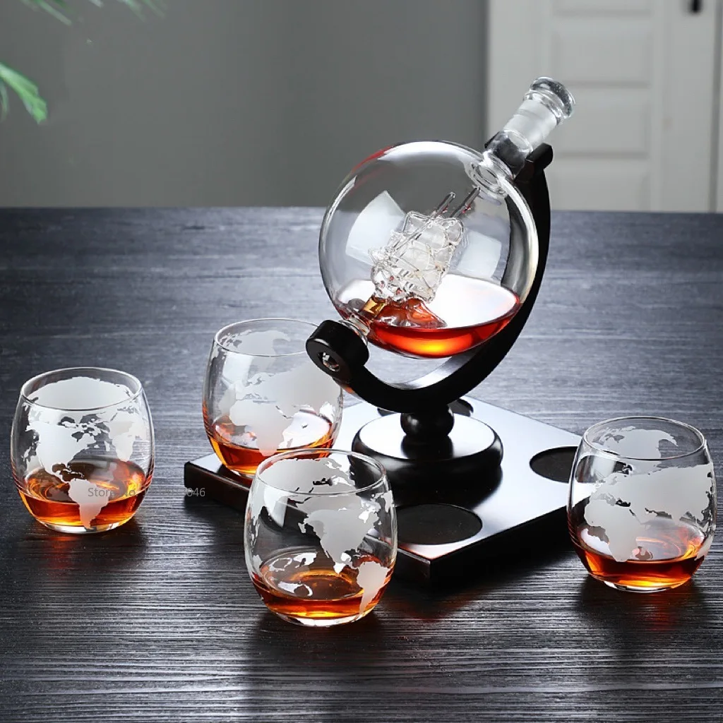 Whiskey Decanter Globe Wine Aerator Glass Set Sailboat Skull Inside Crystal with Fine Wood Stand Liquor Decanter for Vodka Cup