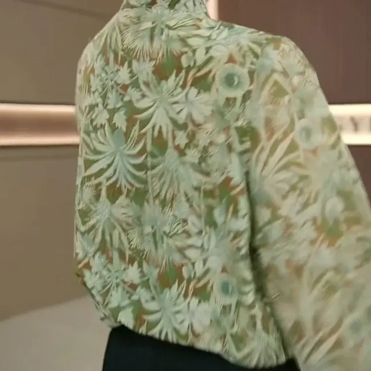 Long-sleeved Women's Chiffon Shirt Fashionable Slim Top