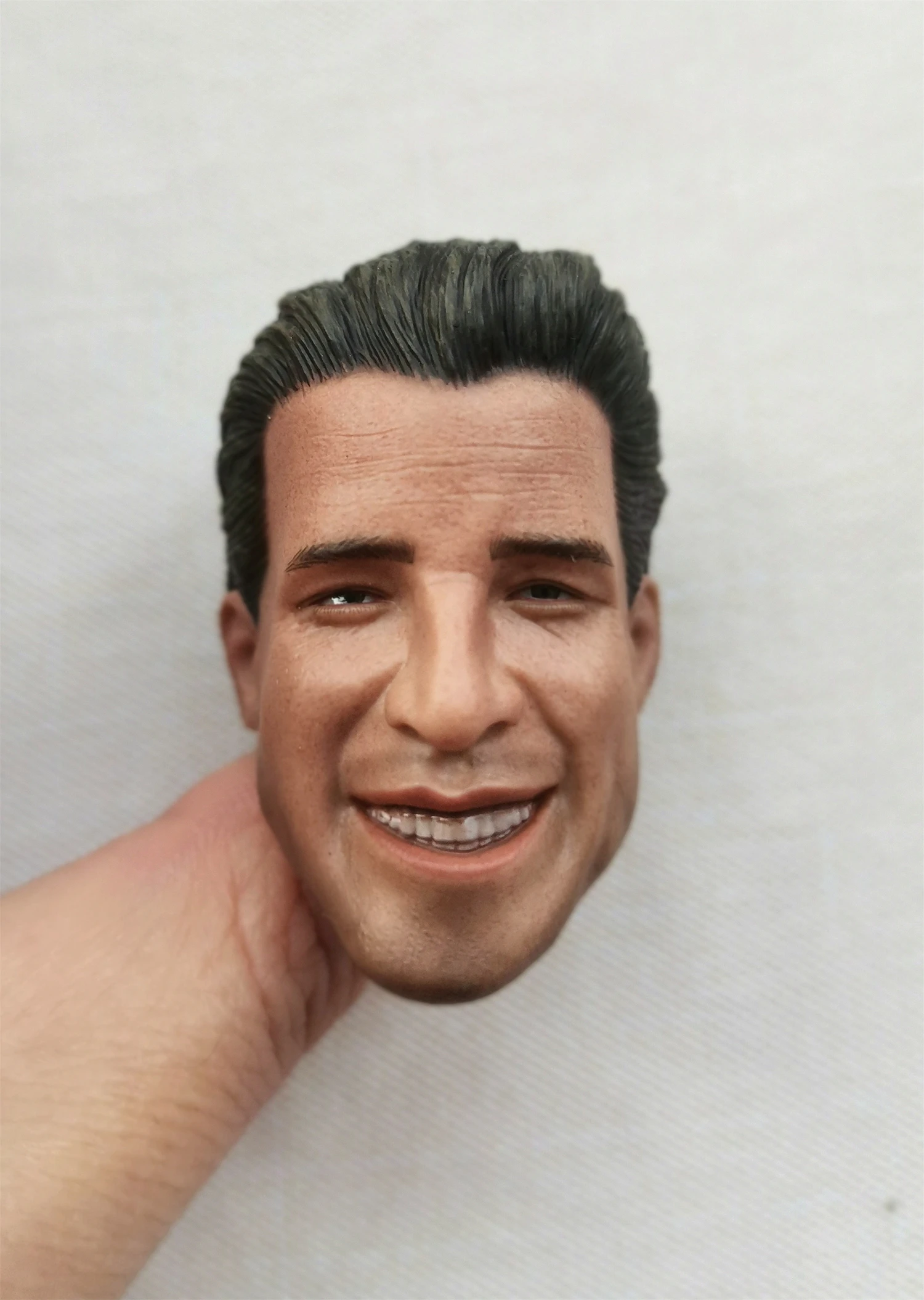 1/6 European Actor Smile Man Head Carved Fit 12'' Suntan TBLeague Action Figure