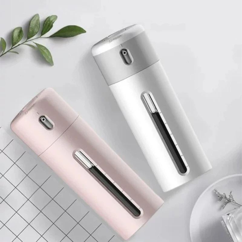 مجموعة زجاجات السفر المحمولة - حاوية ضغط مكونة من 4 أقسام لجل الاستحمام والغسول، منظم أدوات الزينة موفر للمساحة