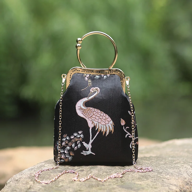 Pink Embroidery Bird Shell Lock Bags Vintage Circular Hand Metal Bag Chain Women Shoulder Crossbody Bag Women\'s Handbags