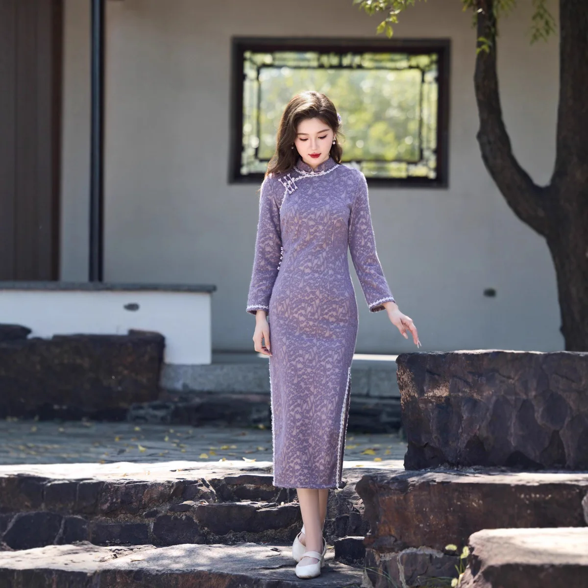 

Новый китайский Cheongsam 2025, новый китайский стиль, осенне-зимний Cheongsam, элегантный старый Шанхай, фиолетовый Cheongsam Qipao